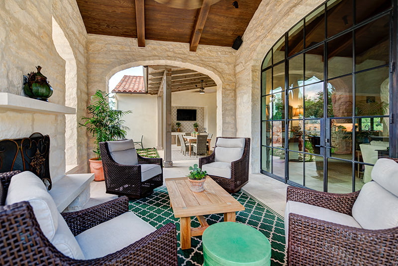 Patio to Dining