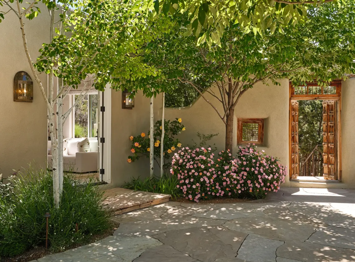 https://rgsbronze.com/wp-content/uploads/2026/07/Hummingbird-AZ-9.webp